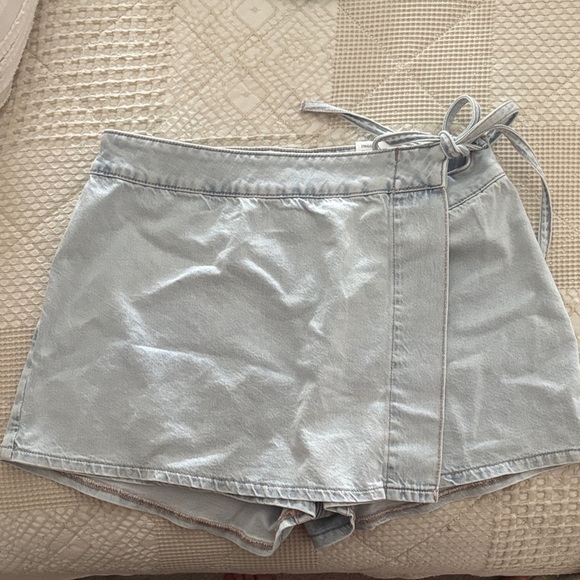 American Eagle Outfitters Light Gray Women's Skorts - Picture 1 of 3